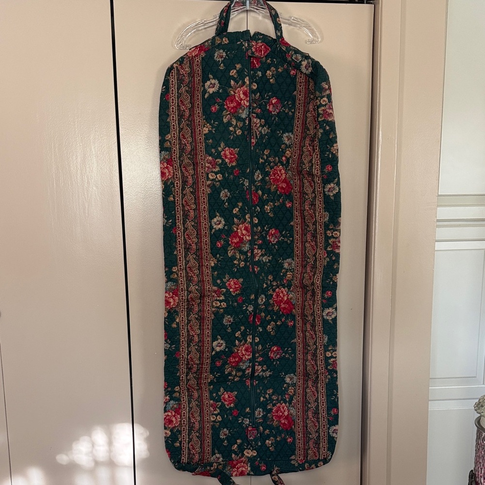 Vera Bradley Vintage Greenbriar Floral Garment Bag
